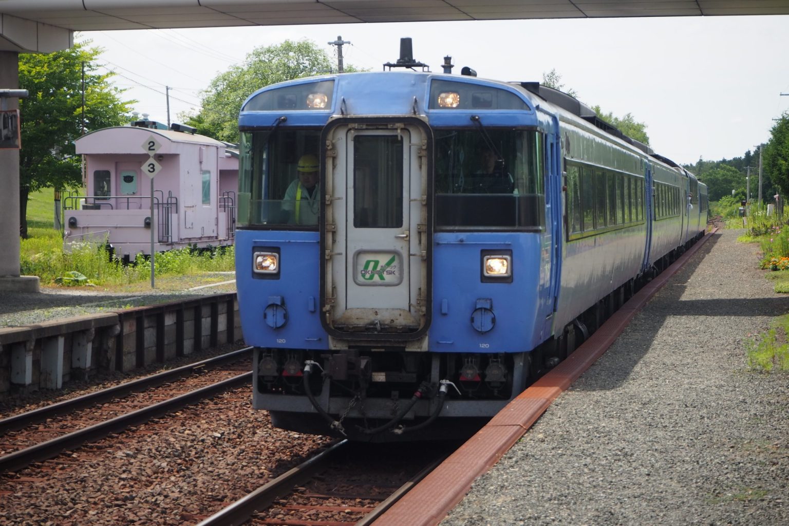 キハ183系気動車 特急「オホーツク号」 ／ ゆずごフォト CC-BY フリー素材写真配布
