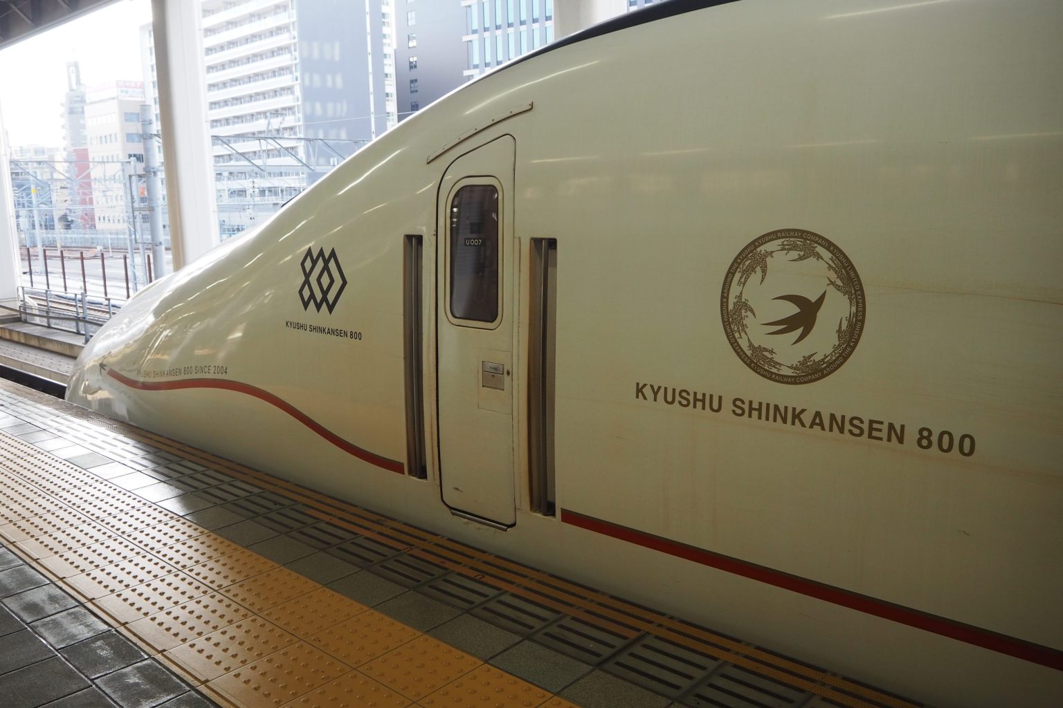 800系新幹線 1 ／ ゆずごフォト CC-BY フリー素材写真配布