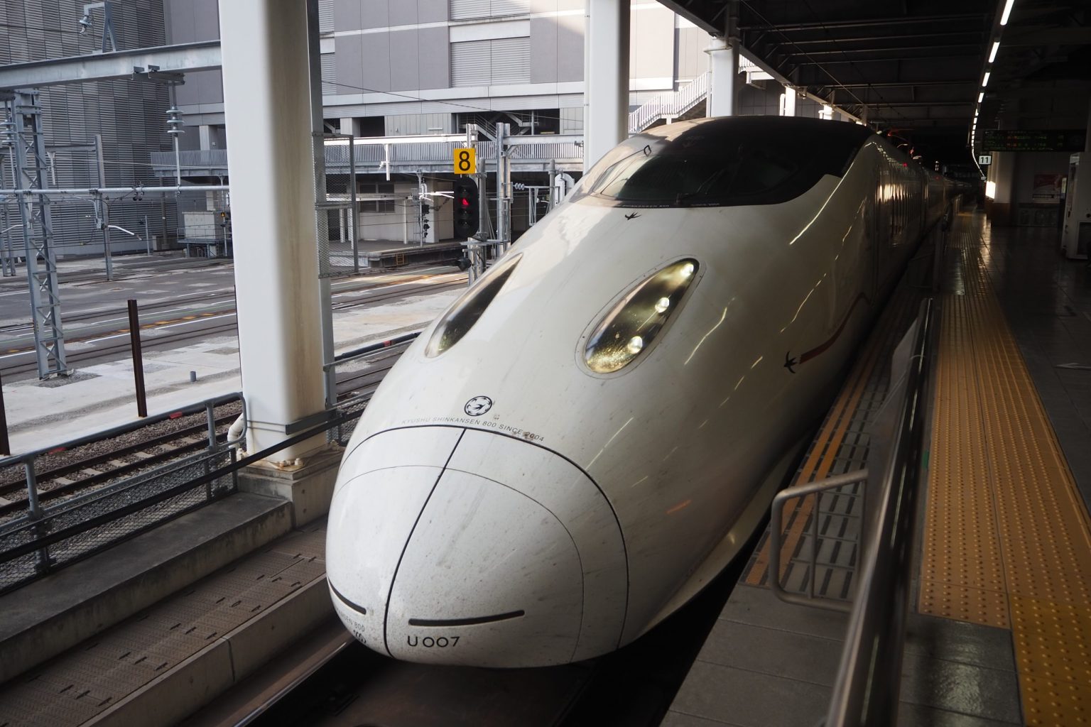 800系新幹線 2 ／ ゆずごフォト CC-BY フリー素材写真配布