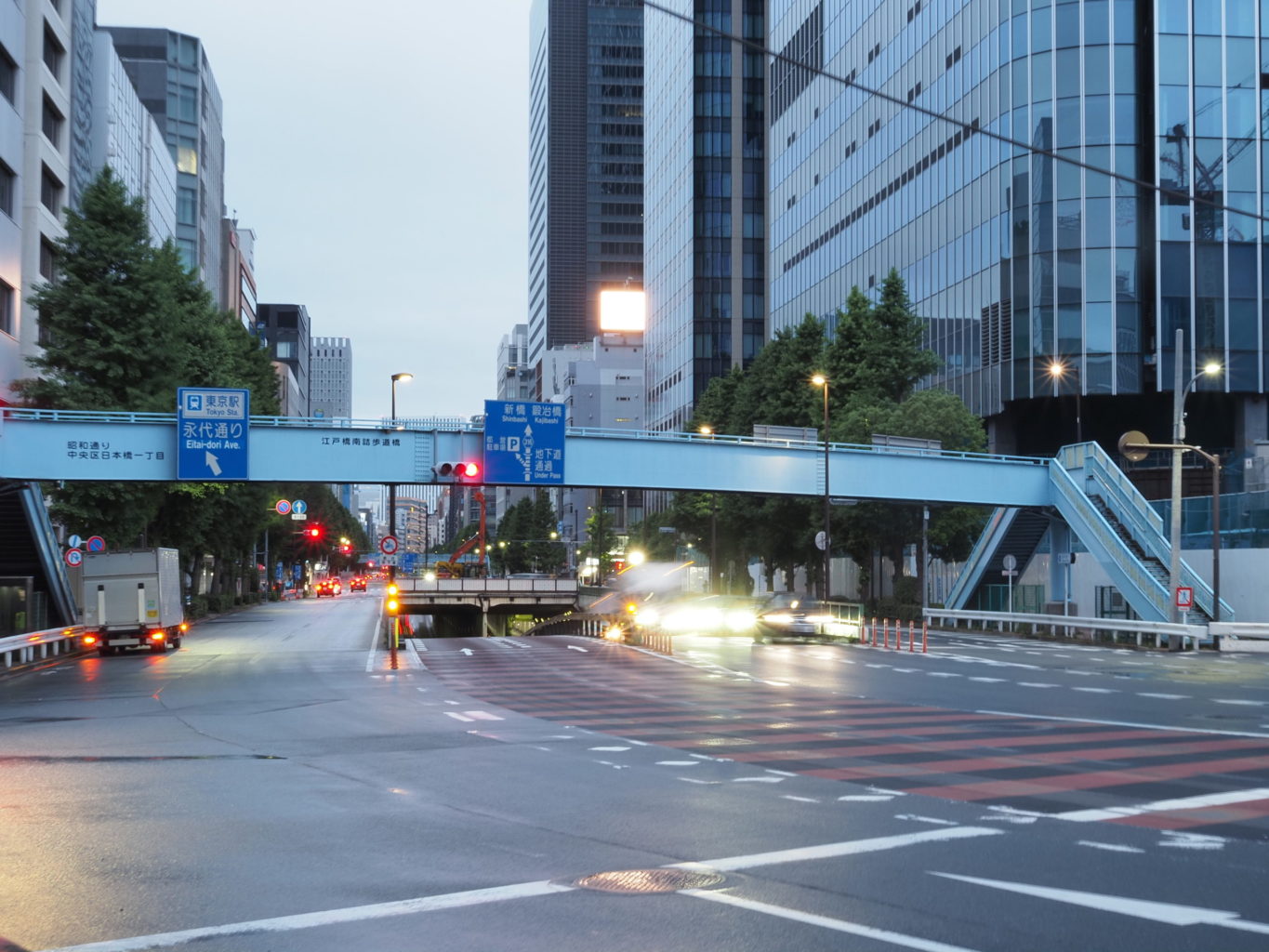 江戸橋南詰歩道橋 ／ ゆずごフォト CC-BY フリー素材写真配布